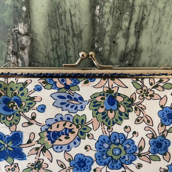 White Blue Pansies Forget Me Nots Floral Cotton 5.5 Inch Silver Clasp Purse Frame Clutch Bag