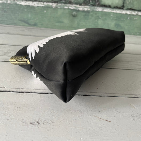 Black and White Angel Wings Satin 5.5 Inch Clasp Purse Frame Clutch Bag