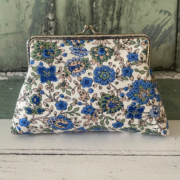 White Blue Pansies Forget Me Nots Floral Cotton 5.5 Inch Silver Clasp Purse Frame Clutch Bag