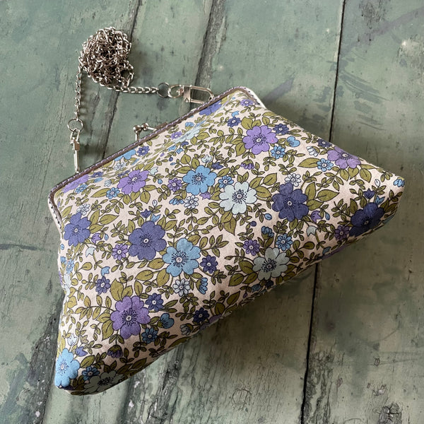 White Blue Lilac Pansies Floral Cotton 5.5 Inch Silver Clasp Purse Frame Clutch Bag