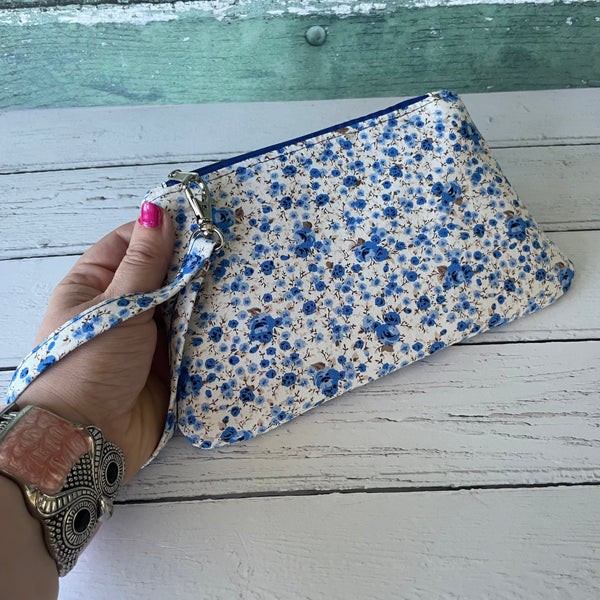 Blue Roses Ditzy Floral Cotton Zipper Pouch Wristlet Clutch Bag