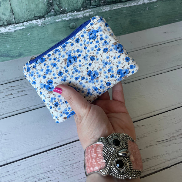Retro Blue Roses Ditzy Floral Cotton Zip Coin Purse  Pouch