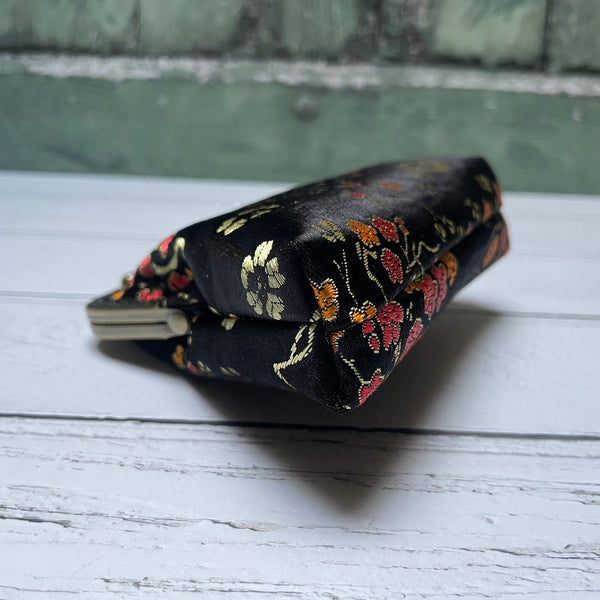 Black and Gold Blossom Floral Brocade Credit Card Coin Clasp Purse Pouch