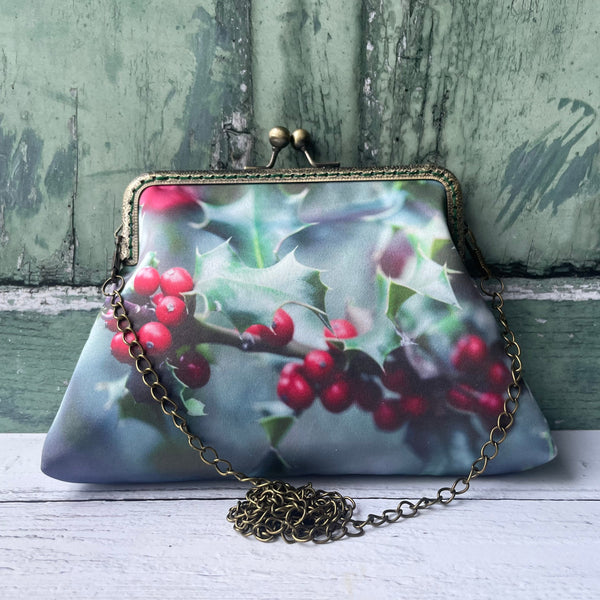 Winter Christmas Holly Satin 5.5 Inch Clasp Purse Frame Clutch Bag