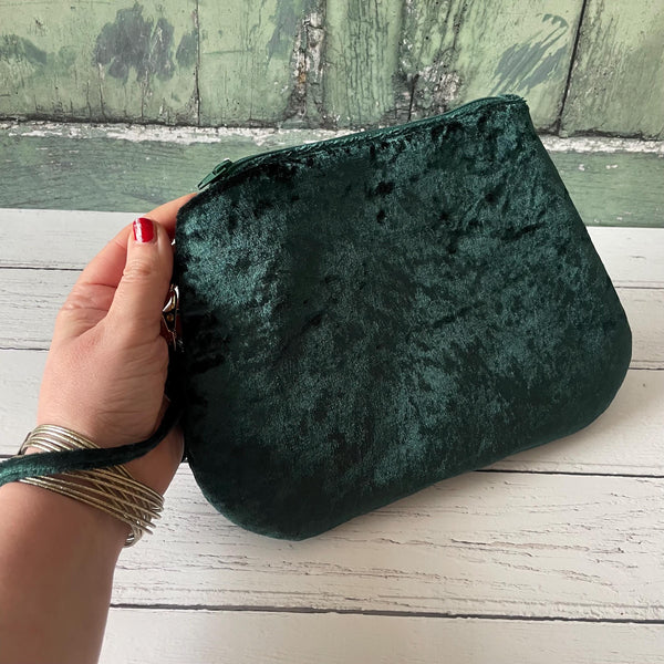 Dark Green Crushed Velvet Zipper Wristlet Clutch Bag