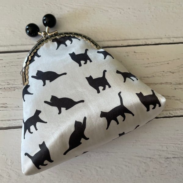 Black and White Cats Credit Card Coin Clasp Purse