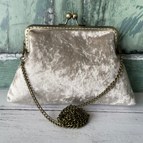Champagne Crushed Velvet 5.5 Inch Clasp Purse Frame Clutch Bag