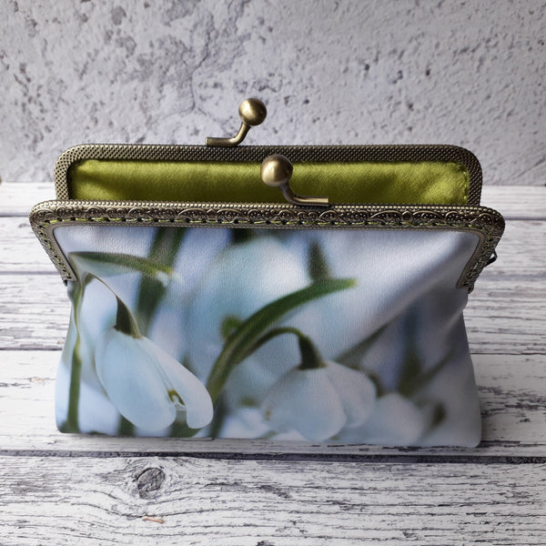 White Snowdrop Flowers Floral  Satin Clutch Bag Wedding Gift for He
