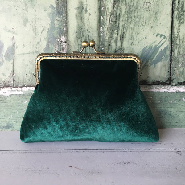 Emerald Green Velvet  5.5 Inch Clasp Purse Frame Clutch Bag