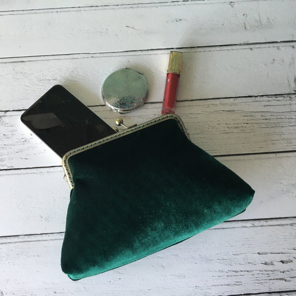 Emerald Green Velvet  5.5 Inch Clasp Purse Frame Clutch Bag
