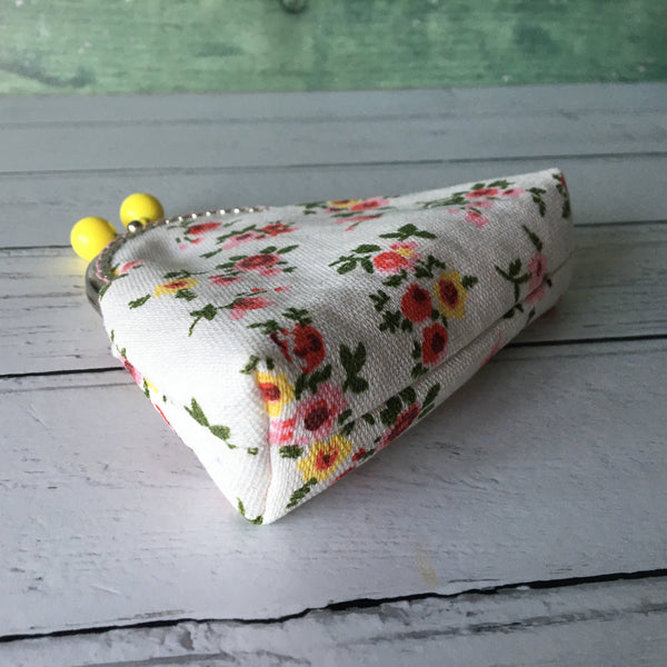 Pink Roses Floral Credit Card Coin Clasp Purse