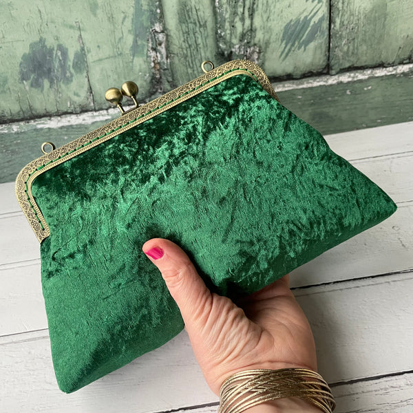 Jewel Green Crushed Velvet 8 Inch Bronze Clasp Purse Frame Clutch Bag