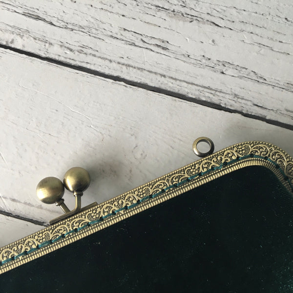 Emerald Green Velvet 8 Inch Bronze Clasp Purse Frame Clutch Bag