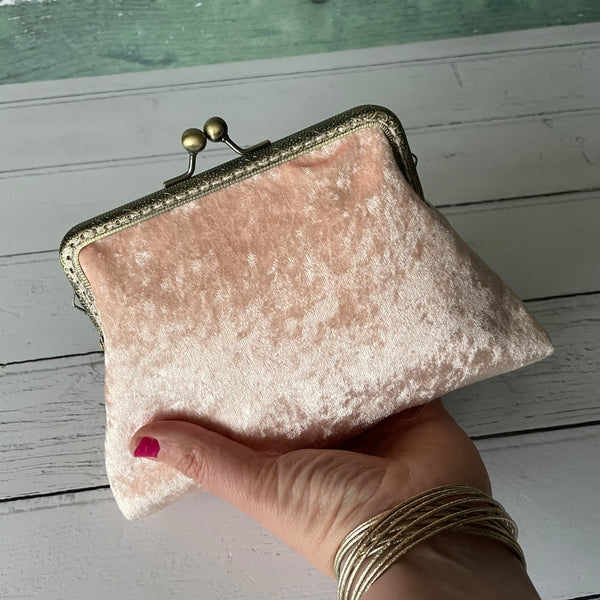 Light Peach Crushed Velvet 5.5 Inch Clasp Purse Frame Clutch Bag