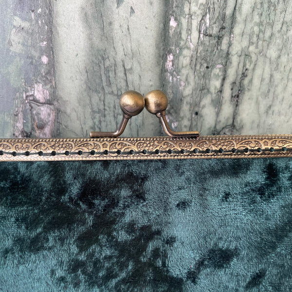 Dark Green Crushed Velvet 5.5 Inch Clasp Purse Frame Clutch Bag