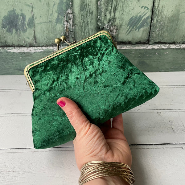 Jewel Green Crushed Velvet 5.5 Inch Clasp Purse Frame Clutch Bag