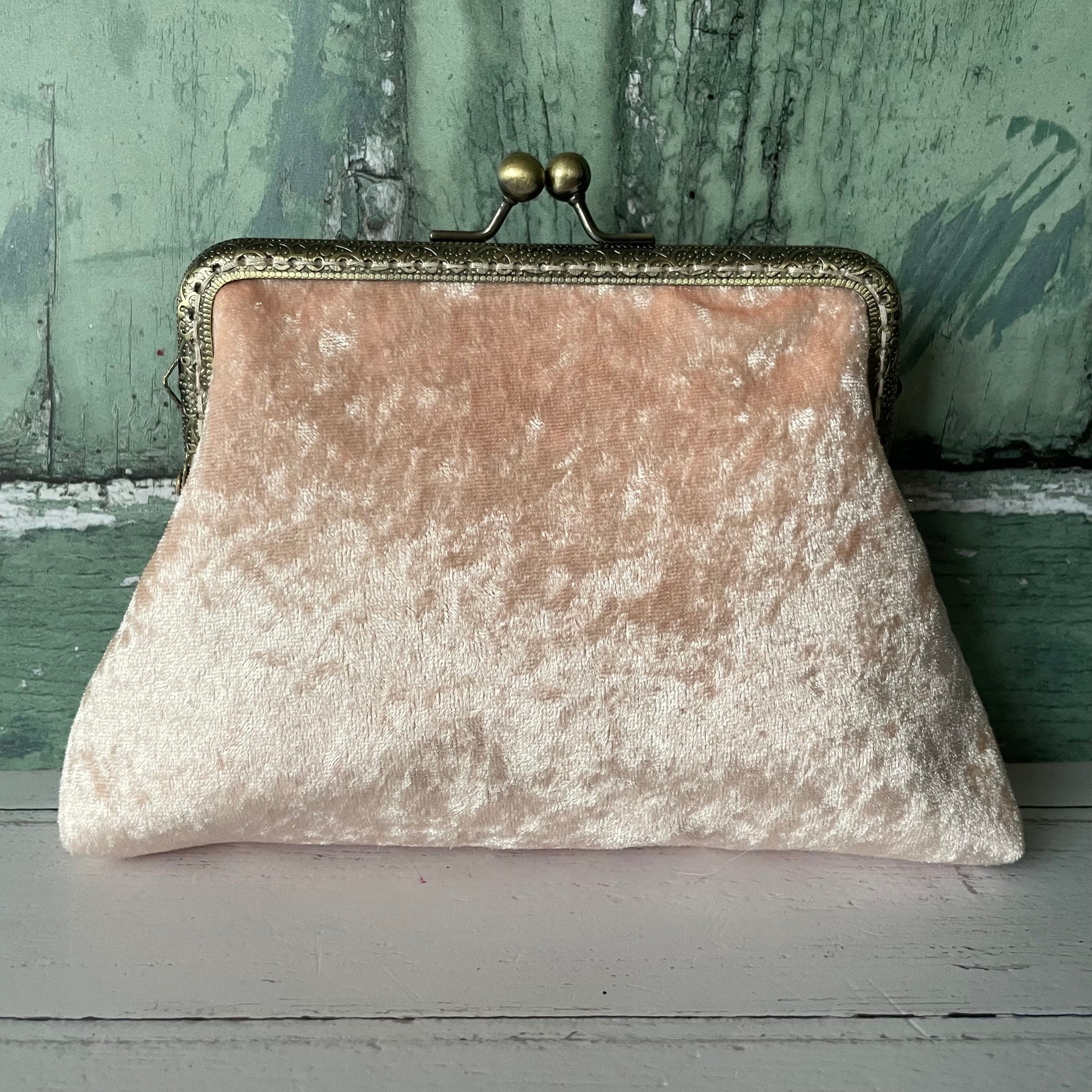 Light Peach Crushed Velvet 5.5 Inch Clasp Purse Frame Clutch Bag
