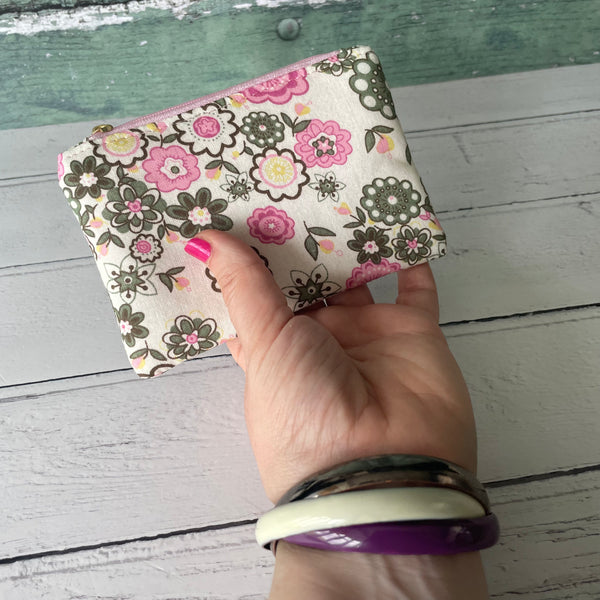 Retro Pink and Green Floral Cotton Coin Zipper Purse Pouch