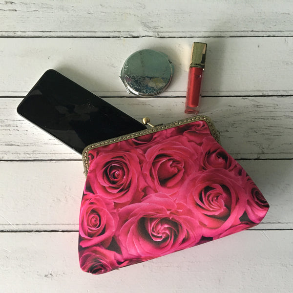 Pink Roses Satin 5.5 Inch Clasp Purse Frame Clutch Bag