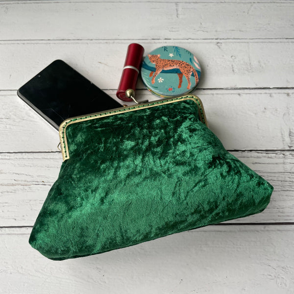 Jewel Green Crushed Velvet 5.5 Inch Clasp Purse Frame Clutch Bag