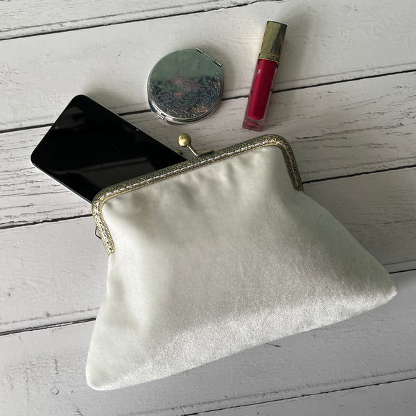 Milky White Velvet 5.5 Inch Clasp Purse Frame Clutch Bag
