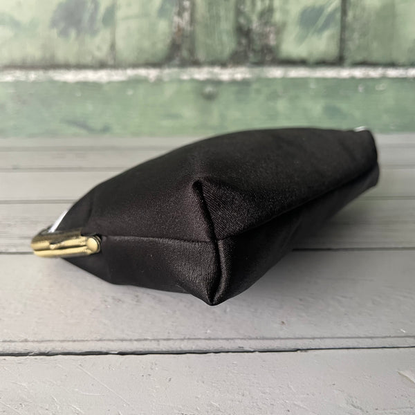 Black and White Monochrome Stripe Satin 5.5 Clasp Purse Frame Clutch Bag