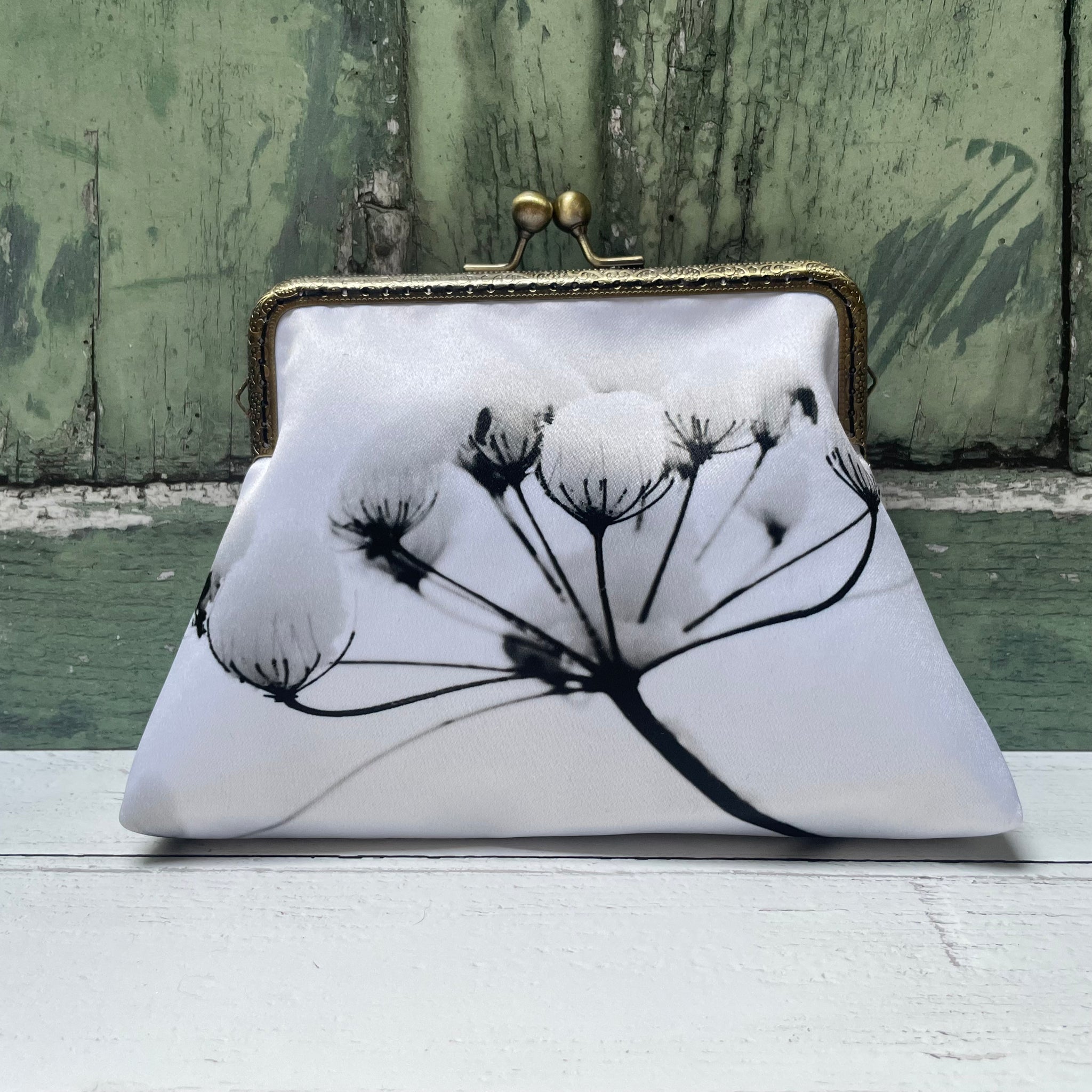 White Snowy Winter Flowers Floral Satin 5.5 Inch Bronze Clasp Purse Frame Clutch Bag