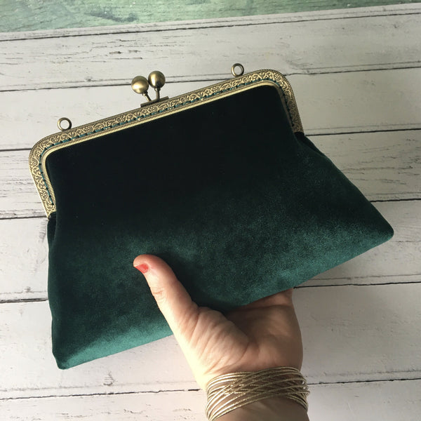 Emerald Green Velvet 8 Inch Bronze Clasp Purse Frame Clutch Bag