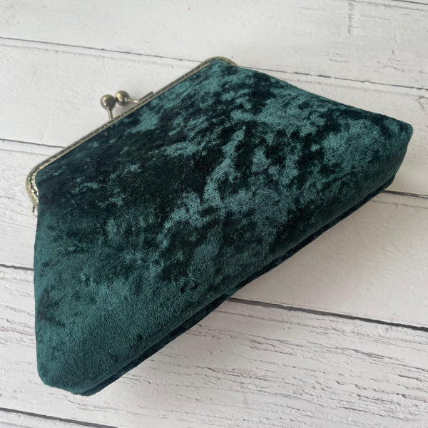 Dark Green Crushed Velvet 5.5 Inch Clasp Purse Frame Clutch Bag